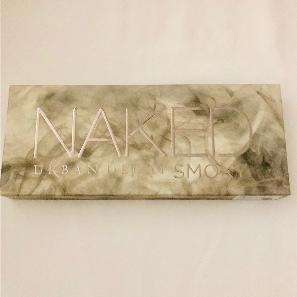 NAKED Urban Decay Smoky *Brandnew* Never use